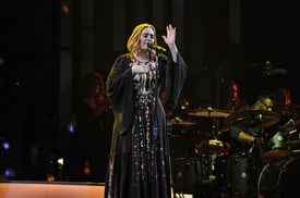 adele260616BZNimage17.jpg