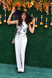 PicturePub Freida Pinto 017.jpg