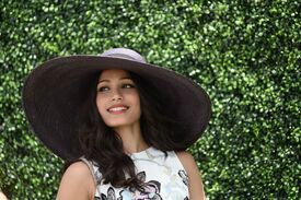 PicturePub Freida Pinto 008.jpg