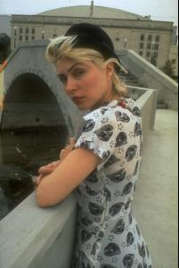 68646_deborah_harry_03_122_75lo.jpg