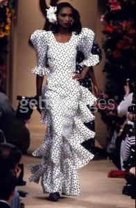 th_Christian-Lacroix-&-Chanel-pap-1991-0030.jpg