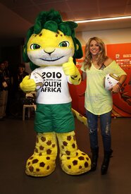 Shakira90.jpg