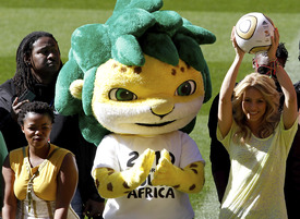 ShakiraFIFAWorldCup10July201042.jpg