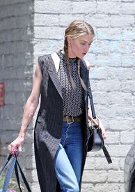 amber-heard-out-and-about-in-los-angeles-07-12-2016_17.jpg