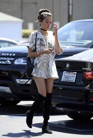 Madison_Beer_shopping_at_Ron_herman_store_in_West_Hollywood_July_18-2016_014.jpg