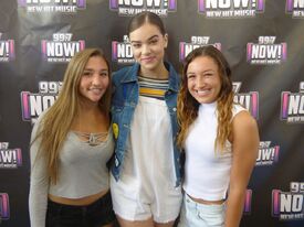 hailee-steinfeld-meet-greet-at-cream-san-jose-7-18-2016-14.jpg