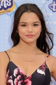 paris-berelc-2015-radio-disney-music-awards-in-los-angeles_5.jpg