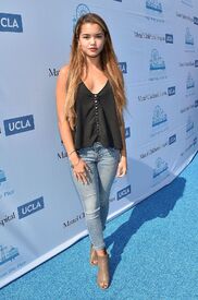 paris-berelc-at-2015-mattel-party-on-the-pier-in-santa-monica-09-27-2015_1.jpg