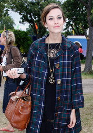 001_Celebutopia-Alexa_Chung-Wireless_Festival-03.jpg