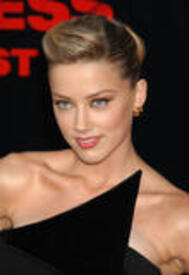 th_x90860_Amber_Heard_17.jpg