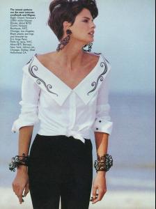 linda_Vogue_US_jan89__Black_and_white__s_new_look___Lindbergh_claire3.jpg