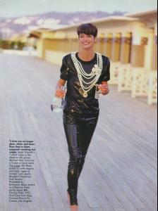 linda_Vogue_US_jan89__Black_and_white__s_new_look___Lindbergh_claire5.jpg