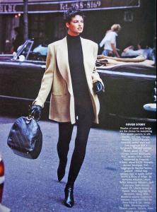 linda_Vogue_US_sep89__Camel__s_back___Lindbergh_claire7.jpg