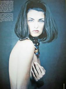 linda_Vogue_FR_Avr_1990__Corps_de_Pierres___roversi_claire2.jpg