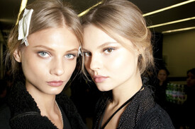 Dolce_Gabbana_Fall_2011_Backstage_RG82wsrn_UCVl.jpg