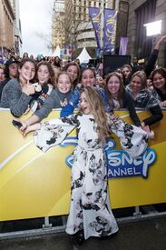 sabrina-carpenter-performs-at-disney-channel-s-fanfest-in-sydney-8-6-2016-14.jpg