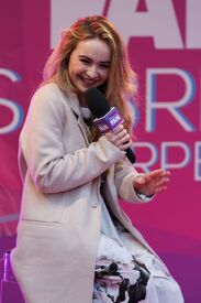 sabrina-carpenter-performs-at-disney-channel-s-fanfest-in-sydney-8-6-2016-6.jpg