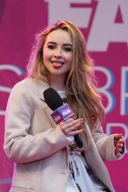 sabrina-carpenter-performs-at-disney-channel-s-fanfest-in-sydney-8-6-2016-8-2.jpg