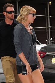 tswift100816BZNimage31.jpg