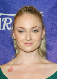 sophiet160816BZNimage5.jpg