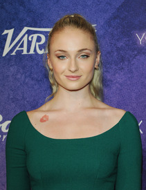 sophiet160816BZNimage6.jpg