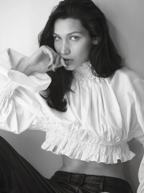 Vogue_Paris-September_2016-16-Bella_Hadid-by-Mert_Alas-Marcus_Piggott.jpg