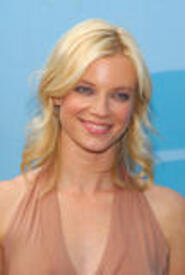 Amy_Smart_CBS_Upfront_051706_22.jpg