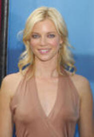 Amy_Smart_CBS_Upfront_051706_24.jpg