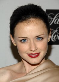 Celebutopia-Alexis_Bledel-Saks_Fifth_Avenue_launch_celebration_of_the_new_3rd_floor_in_New_York_City-02.jpg