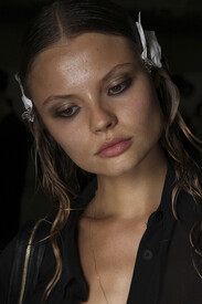 Alexander Wang Spring 2012 Backstage HFYwbscw5-xl.jpg