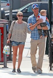 CU-Ali Larter and family leaving Hugo's in West Hollywood-07.jpg