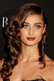 Taylor_Hill_06.jpg