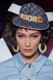 moschino-clpa-rs17-0351.jpg