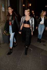 Joan-Smalls-in-Ripped-Jeans--03.jpg