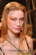 th_e0e8c616100239.gif