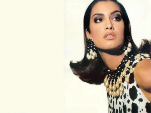 yasmeen_ghauri005.jpg