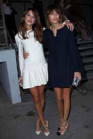 Alexa_Chung_and_Caroline_Sieber_Valentino_Spring_Summer_Fashion_Show_in_Paris_October_5_2010_06.jpg