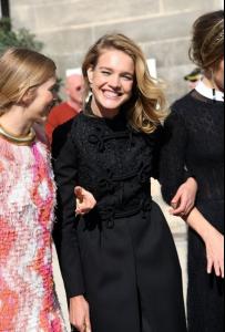 Natalia+Vodianova+Celebs+Paris+Fashion+Week+cXUt3O0B1K7l.jpg