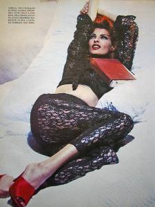 linda_VOGUE_Italy_feb_1992_TRES_MONT_MARTRE_byEllen_Von_Unwerth_radolgc3.JPG