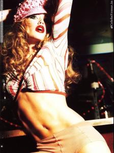 i53161_doutzen-kroes-photo-shoot-by-ellen-von-unwerth-2004-010-763x1024.jpg