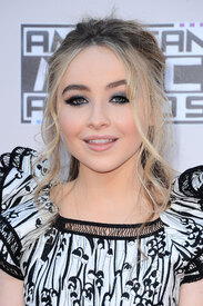 Sabrina_Carpenter_13.jpg