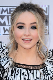 Sabrina_Carpenter_16.jpg