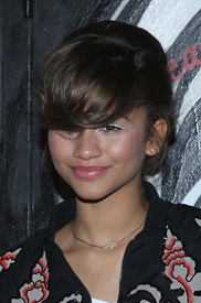 Zendaya__1_.jpg