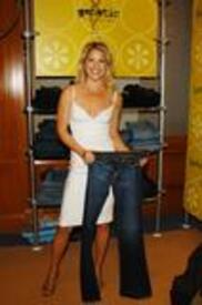 Ali_Larter_LuckyClub_003.jpg