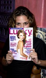 1812681_josie_maran.jpg