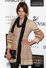 Alexa_Chung_British_Fashion_2008_05.jpg