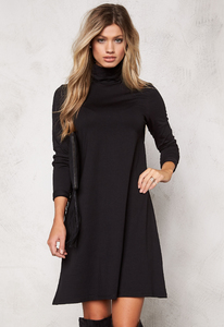 officiel-rollneck-dress.jpg