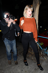 tswift131016BZNimage3.jpg