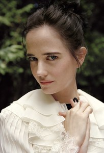 YY_Violet16_Evagreen03.jpg