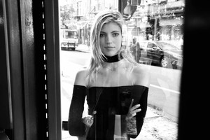 devon-windsor-instagram.jpg